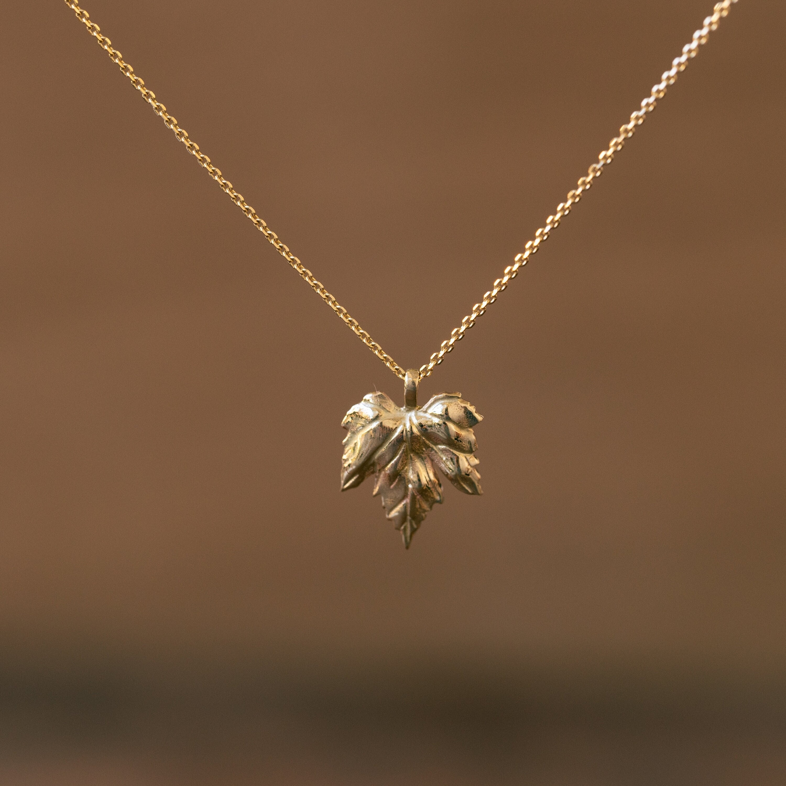 ネックレス・ペンダント Gold Woven Leaf Necklace Leaf Necklace – JOHANNA TORELL