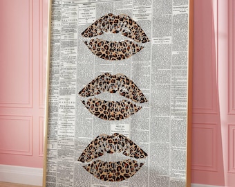 Trendy Newspaper Wall Art Leopard Kiss Lips Wall Art Aesthetic Room Decor Girly Wall Art Dorm Room Decor Vintage Retro Poster Printable Art
