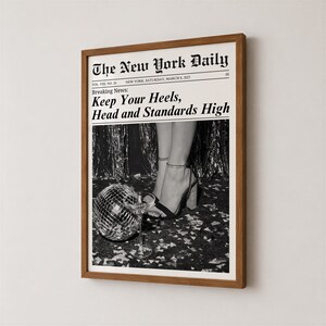 Trendiger Zeitungsdruck, Mädchenhafte Wanddeko, Retro-Studentenzimmerdeko, Digitaler Download Bild 1