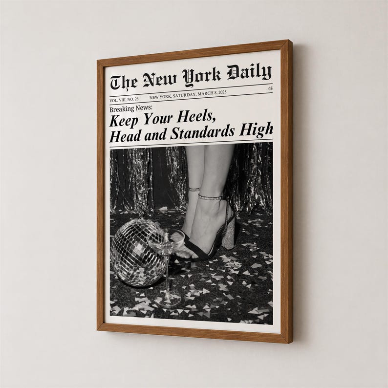 Trendiger Zeitungsdruck, Mädchenhafte Wanddeko, Retro-Studentenzimmerdeko, Digitaler Download Bild 1