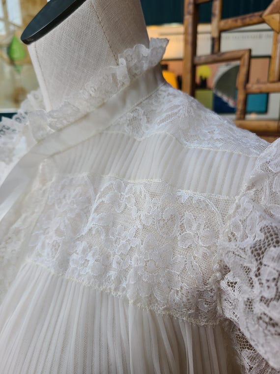 1930s Vintage Sheer White Nightgown - image 7