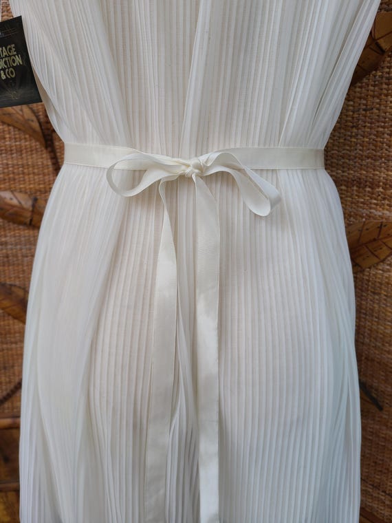 1930s Vintage Sheer White Nightgown - image 6