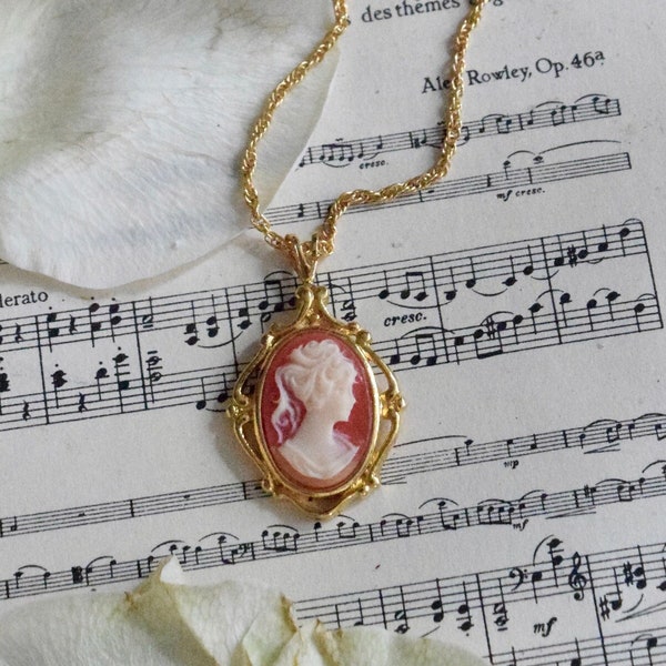Vintage Small Gold Tone Pink Cameo Lady Necklace with Border, Elegant Classic Regal Victorian Style Jewelry, Dainty Jewelry, Vintage Cameo