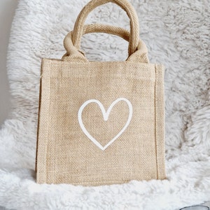 Kleine Jutetasche Herz / Geschenktasche / Geburtstag / Kleinigkeit / süß / Geschenkverpackung