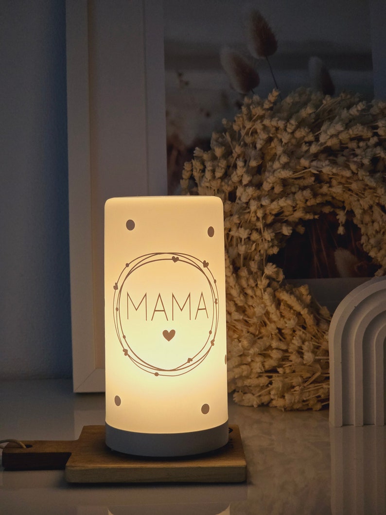 Tischlampe Mama / Muttertag / Geschenk zur Geburt / Geburtstag / Camping / Garten / LED Bild 4