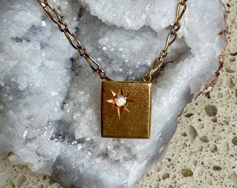 9ct Gold & Opal Starburst Pendant