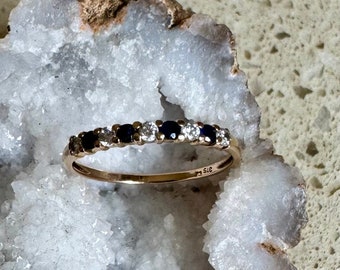 Sapphire & Cubic Zirconia 9ct Gold Ring