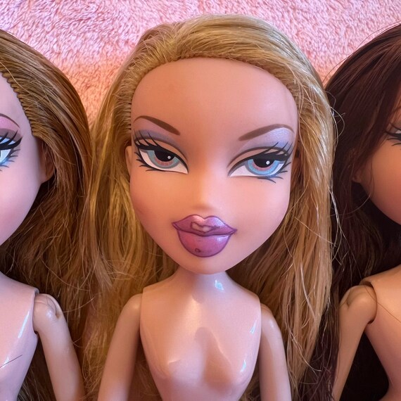 Used bratz dolls hotsell