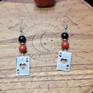 Boucles d'oreilles "as de cœur" en jaspe rouge et onyx