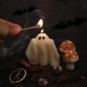 Ghost Candles | Halloween Ghosts | Spooky Candles | Autumn Candles | Autumn Decoration | Fall | Halloween Candles | soy wax