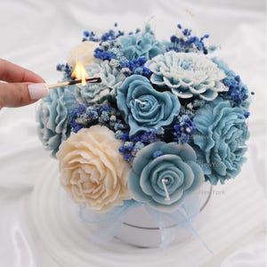 12 Flower Bouquet Candle | Raspberry Blossom Scent, Soy Coconut Wax, Wooden Wick