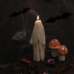 Tall Ghost Candles | Halloween Ghosts | Spooky Candles | Autumn Decor | Autumn Decoration | Fall | Halloween Candles | Soy wax