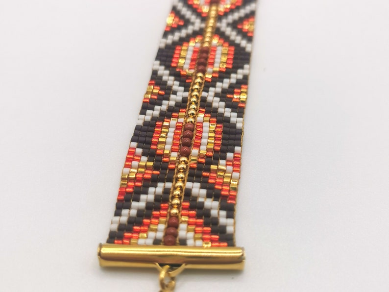 Bracelet ethnique tissé en perles Miyuki Delicas et pierres gemmes Accessoires pour femme. Manchette Miyuki Jaspe rouge. image 4