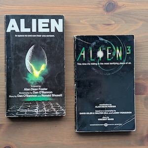 ALIEN & ALIEN 3 Paperback Books Lot 1986 1992 Alan Dean Foster Vintage Tie-Ins Novelizations, Horror Space Science Fiction