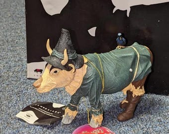Wizard of Oz SCARECOW Multicolor COWPARADE 6" Humor Cow Figurine Collectible with Box & Tags! Classic Wicked Art Piece Gift for Wife Mother