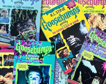 GOOSEBUMPS APRESENTA - Você Escolhe! Acampamento Pesadelo, Boneco Vivo, Fantasma Sem Cabeça, Romances para TV de R. L. Stine, Clássicos do Terror Infantil em Brochura, Mais Vendidos