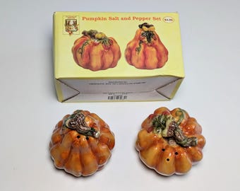 Vintage Pumpkin Patch Ceramic Salt/Pepper Shaker Set in Box, Fall Autumn Decor