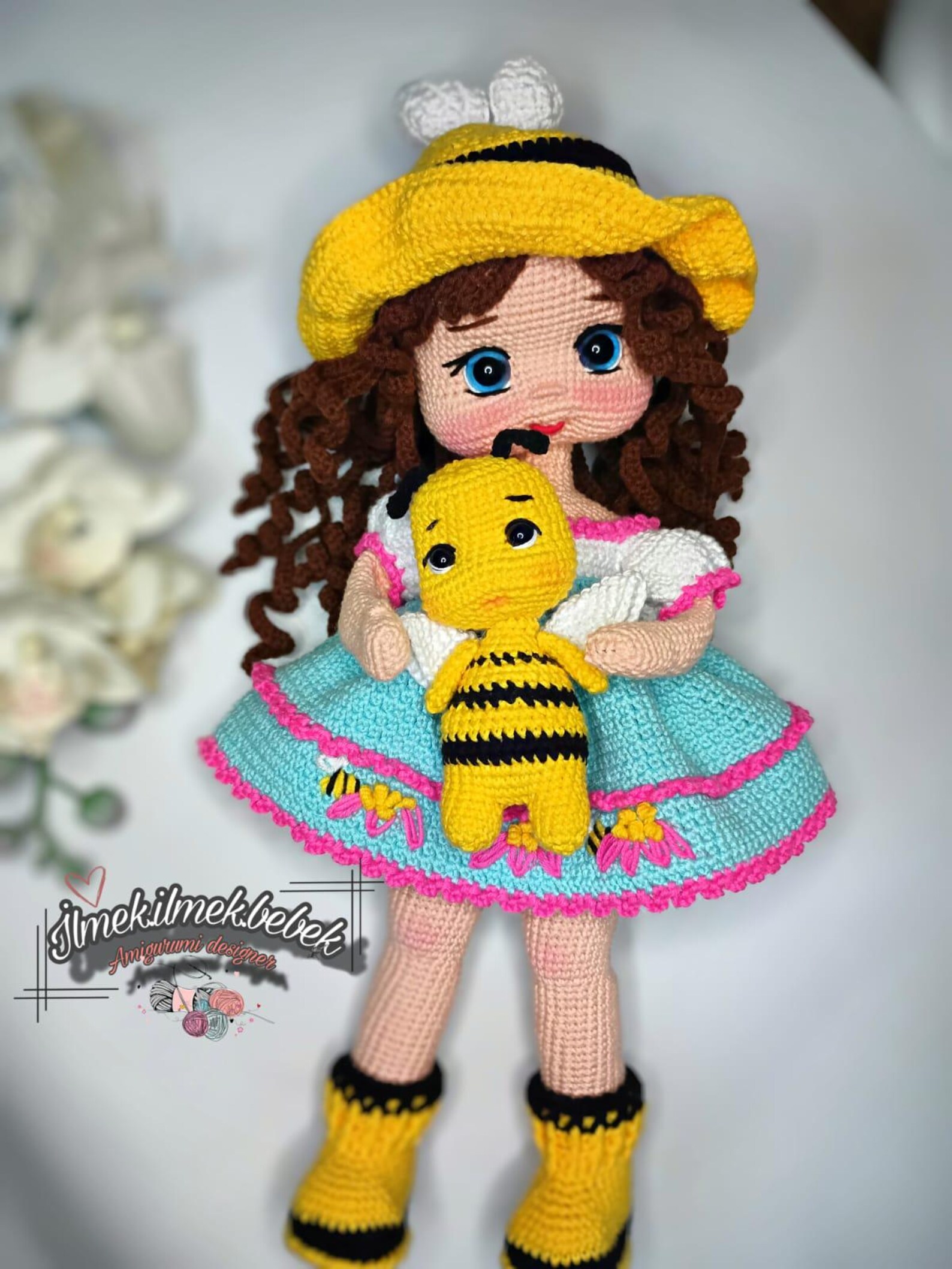 Flower and Friend Pollen Pattern - Etsy