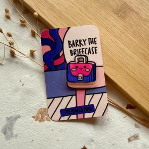 Pin's en acrylique pour porte-documents | Épingle de bureau fantaisiste en acrylique pour les amateurs de travail | Élevez votre style !