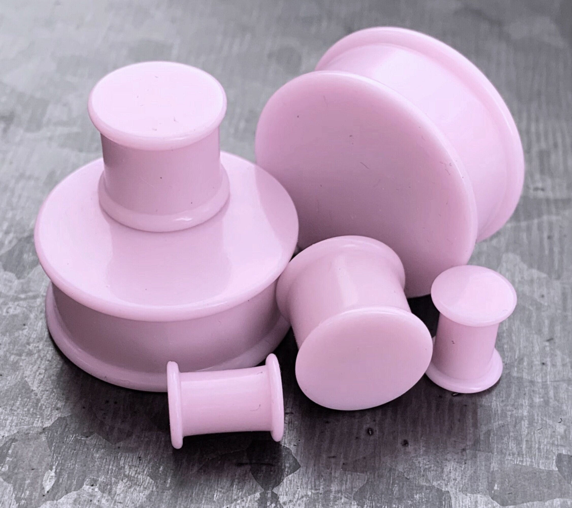 PAIRE de magnifiques bouchons doubles évasés en silicone solide lavande - Jauges 2 g (6 mm) jusqu'à 1" (25 mm) disponibles !