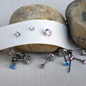 PAIR Martini Set CZ Gem Stud Earrings 6AL-4VELI ASTM F136 Implant Grade Titanium
