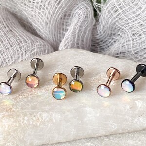 1pc Iridescent Stone Labret Stud Helix Tragus Cartilage Internally Threaded