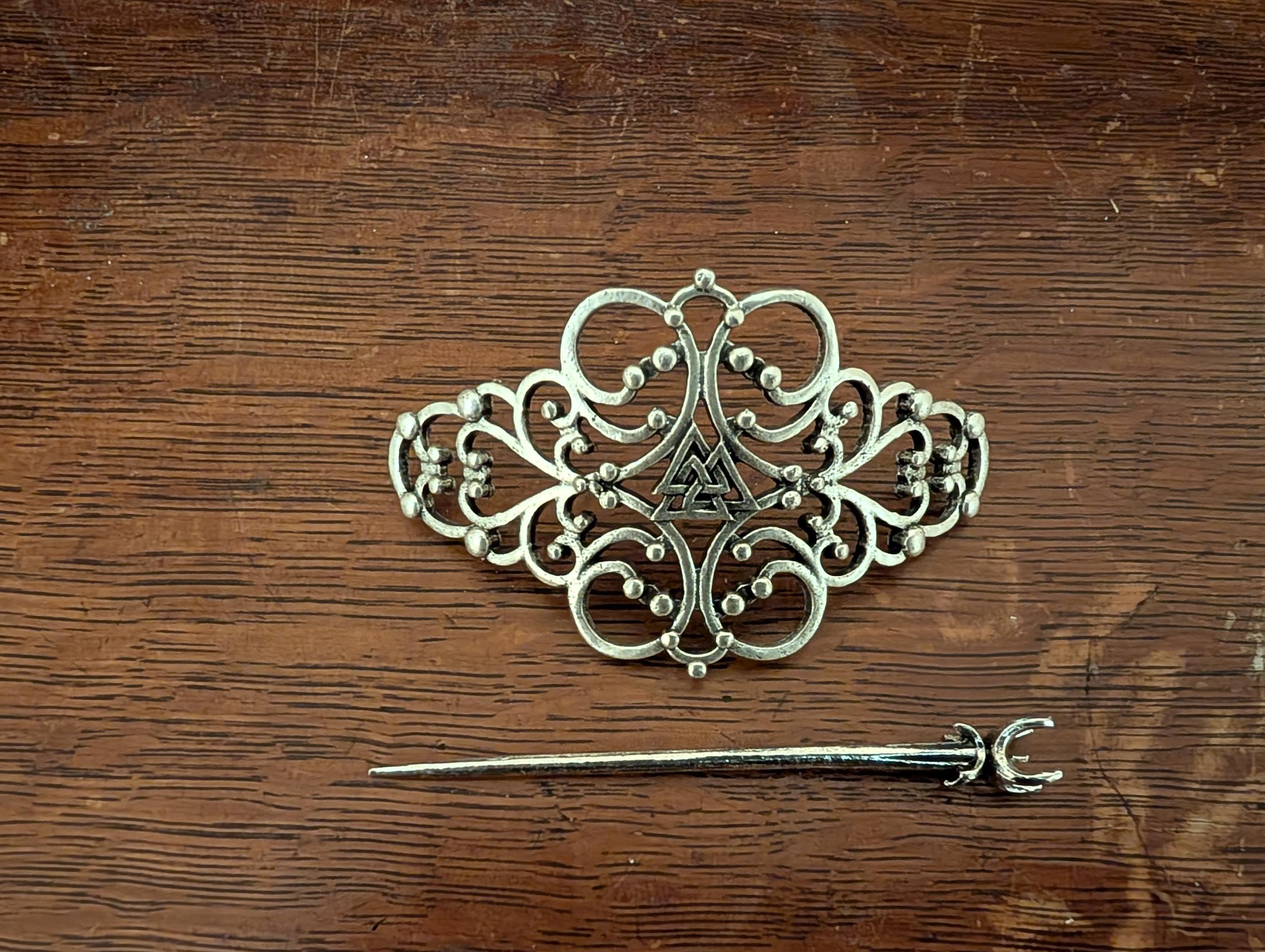 Celtic Knot Hair Pin and Scarf Tie – Antique Silver Finish 