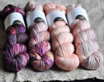 255EUR/kg - GarnStories yarn set - hand-dyed - new wool - Merino Singles - 4 skeins - 366m/100g - Fingering - #N13