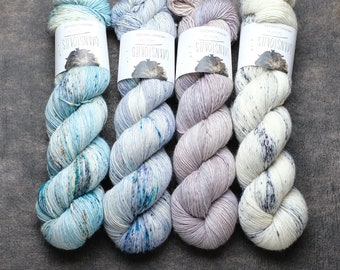 255 EUR/kg - Wollset - hand-dyed - GarnStories - Fade - Merino Singles - new wool - 4 skein in a set - 366m/100g - Fingering - #G11