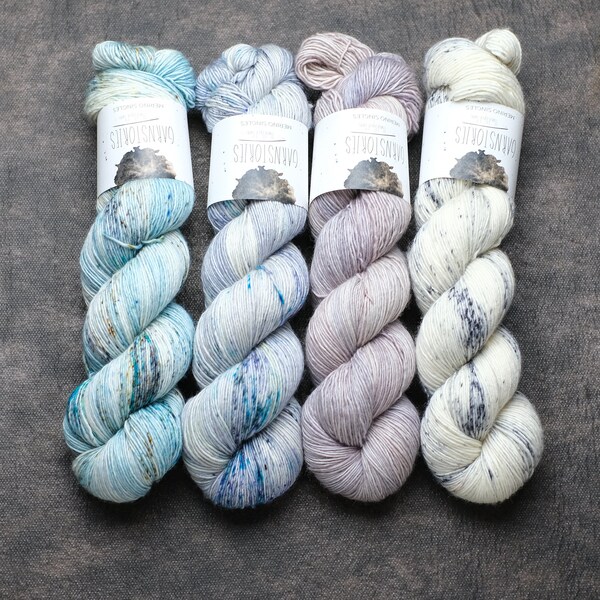 255 EUR/kg - Wollset - hand-dyed - GarnStories - Fade - Merino Singles - new wool - 4 skein in a set - 366m/100g - Fingering - #G11