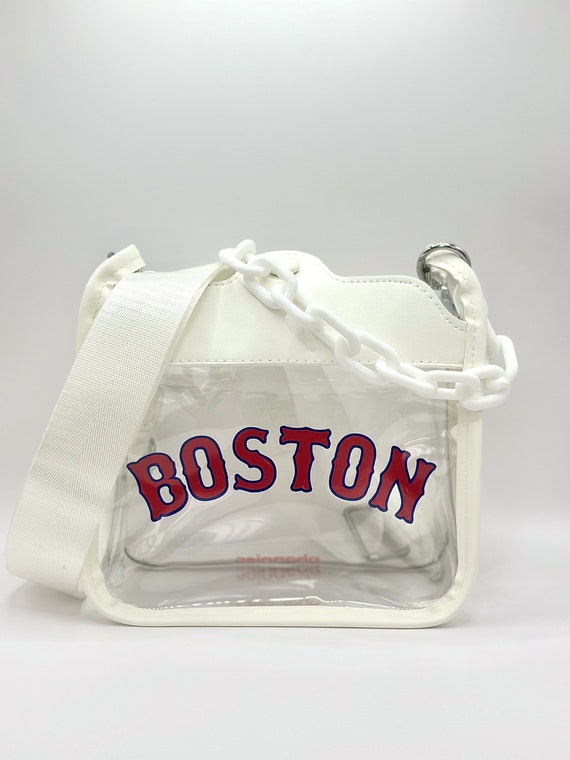 White chain crossbody bag hotsell