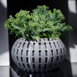 Xander Planter, Modern 3D Printed Geometric Pot, Home Decor Gift