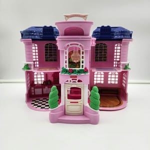 Vintage Fisher Price Sweet Streets Pink Townhouse Mansion | 2002 Dollhouse | No Accessories Included