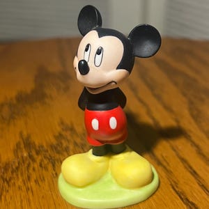 Disney Character Porcelain Figurines Collectibles, Mickey Mouse , Minnie Mouse, Pluto, Donald, Goofy