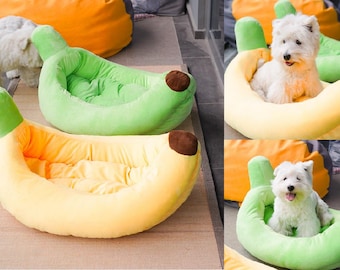 Banana pet bed
