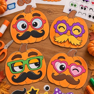 Puede incluir: Cuatro recortes de calabaza de papel naranja decorados con varios accesorios de papel, incluyendo bigotes y gafas de colores. El conjunto incluye bigotes de papel sueltos adicionales, gafas en forma de estrella y una pajarita morada.