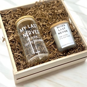 🌸 Personalized Boss or Employee Appreciation Gift Box – Custom Candle & Tumbler 🌸
Celebrate Your Employees or Boss in the sweetest way with this thoughtful Employee Apprecaition gift set! Whether you're shopping for your employee, boss, intern, this charming gift box is packed with love and personalized just for them.

✨ What’s Included:

9oz Custom Soy Candle – Personalized with their name or a sweet message. Smells amazing and warms the heart! Lid And Gift Box Included.