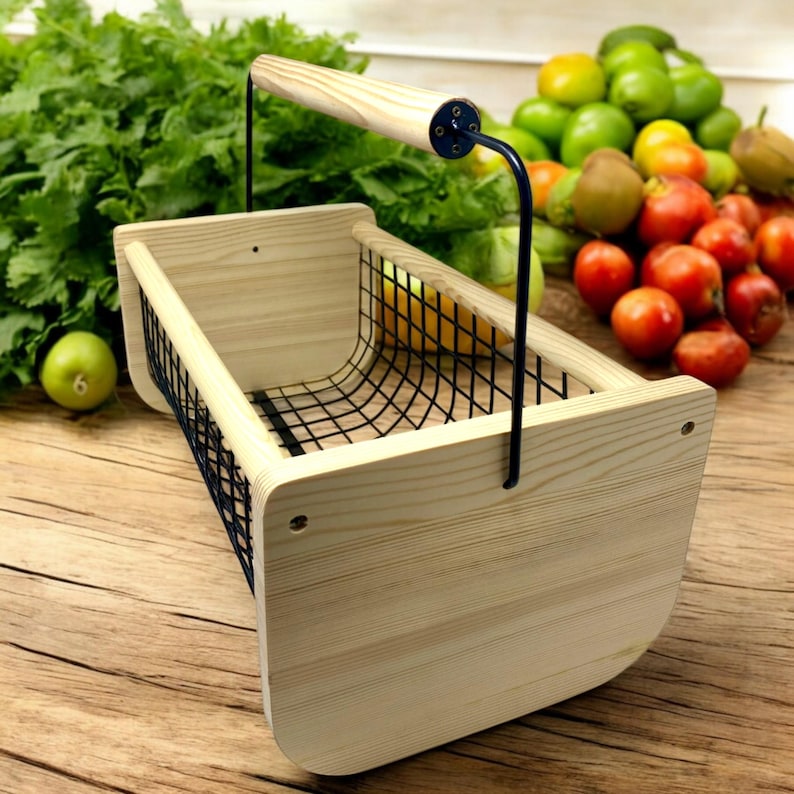 Harvest Basket - Large Sturdy Wooden Garden Basket 🌿🌾

Large Harvesting Basket with Rotating Handle – Perfect for Garden Harvesting and Cleaning your veggies and fruit. Give a thoughful and unique gift for the garden lover in your life! A unique and thoughtful Mothers Day Gift.

Large Size: 16x12x9inches