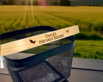 Personalized Egg Collection Basket, Custom Metal Mesh Chicken Coop Basket, Garden Hod for Eggs, Veggies, Flowers & Produce