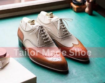 Handgjorda läderskor med vingspets i brogue-modell, Goodyear-randsydda