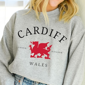 Unisex Wales Gift Sweatshirt, Cardiff United Kingdom Crewneck Pullover