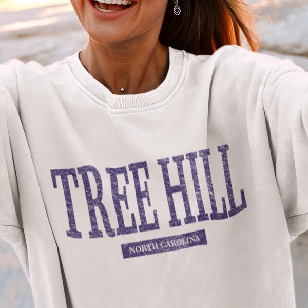 Tree Hill North Carolina Crewneck Sweatshirt, Unisex NC Pullover Sweater