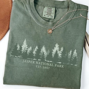 Jasper National Park Comfort Colors® Tshirt, Alberta Canada Hiking Gift Tee