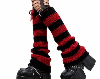 Gothic-Häkel-Beinstulpen | Gestreifte Beinstulpen in Wunschfarbe | Handgefertigte alternative Mode | Lässige Festivalsocken | Punk-, Emo- und Y2K-Stil