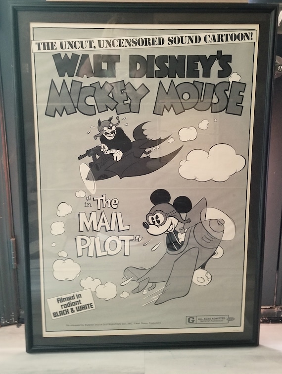 スペシャル 30's MACKEY MOUSE THE MAIL PILOT 本 Disney Vintage Collectible Framed and Numbered Mickey Mouse Mail