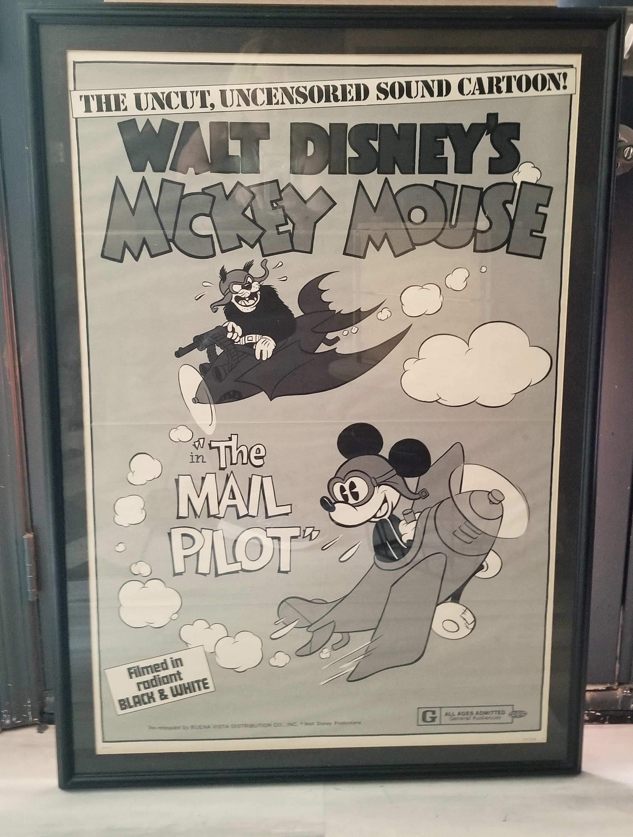 スペシャル 30's MACKEY MOUSE THE MAIL PILOT 本 Disney Vintage Collectible Framed and Numbered Mickey Mouse Mail