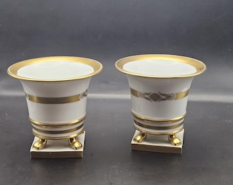 1930's Herend D'Or Porcelain and Gold Claw Footed Mini Vase.