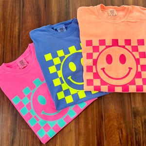 Retro Smiley Face Checkerboard Shirt – Neon Color Block Graphic Tee | 90s Y2K Aesthetic | Festival Shirt