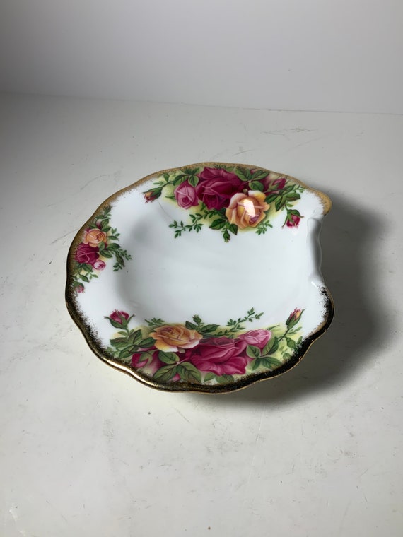 Vintage Royal Albert Old Country Roses Shell Trin… - image 3