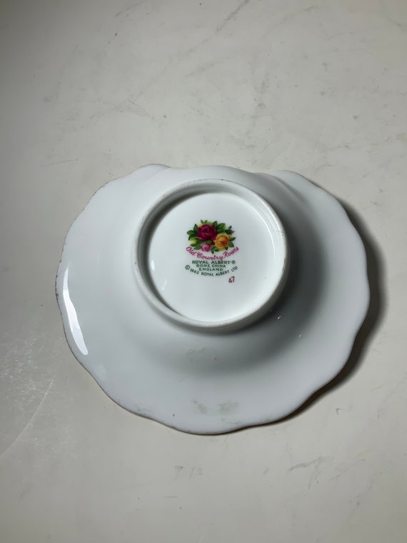 Vintage Royal Albert Old Country Roses Shell Trin… - image 4